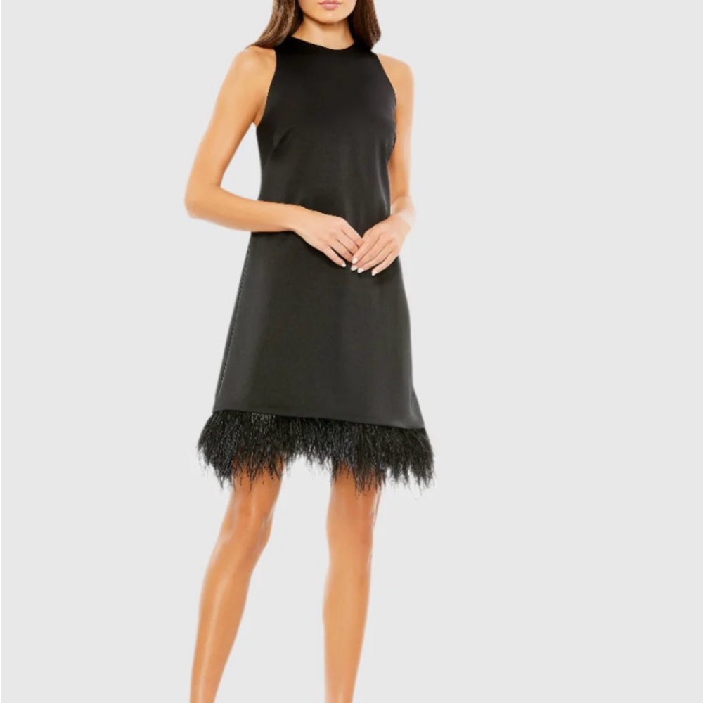 MAC DUGGAL Ieena black feathered hem dress size 8